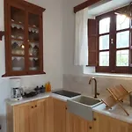 Nyaraló Small Traditional House In Asfendiou Kos
