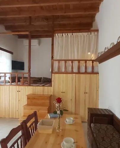 Small Traditional House In Asfendiou Kos Feriehus *