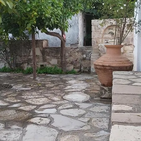 Hébergement de vacances Small Traditional House In Asfendiou Kos *